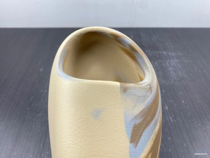 GW1932 Slide Yeezy Adidas 0709